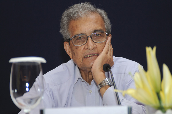 nobellaureateamartyasenpraisedthedelhigovernmentsoddevenscheme